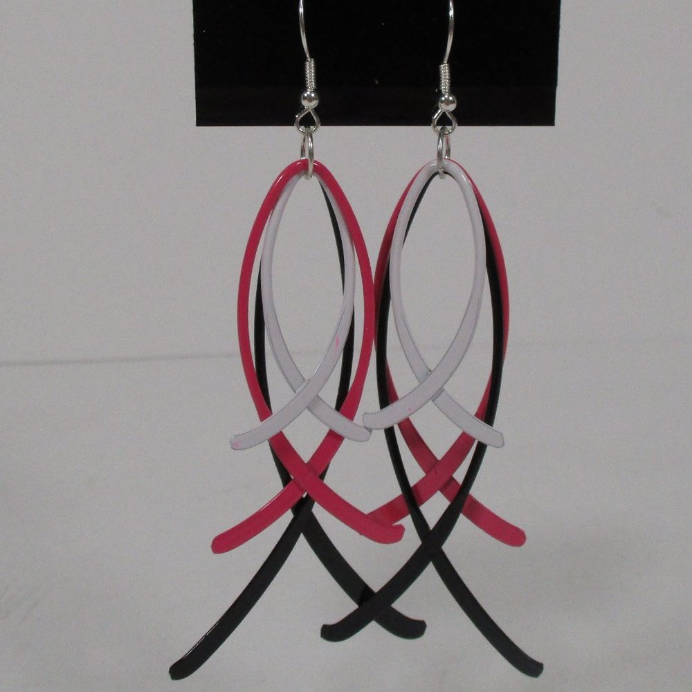 💕3 For 15💕MultiColor Hanging Fish Earrings NWOT